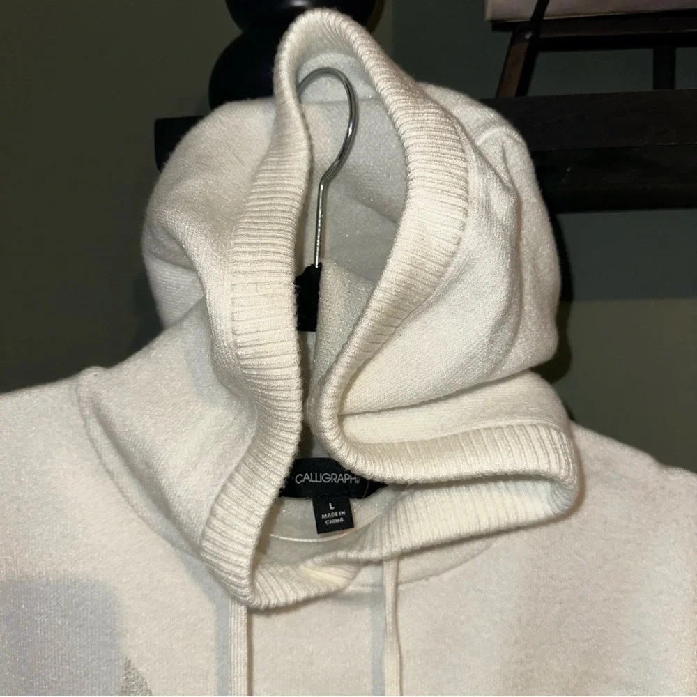 NWT CALLIGRAPHIE BY ANTHROPOLOGIE White Hooded Silver Star Sweater Sz L